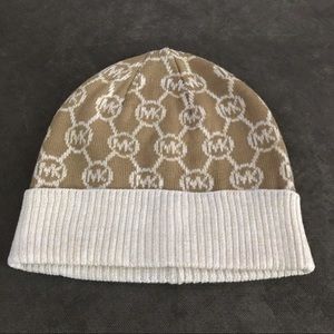 🚫SOLD on eBay🚫 Michael Kors winter hat